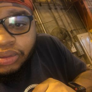 Meet your Posher, Mitchell